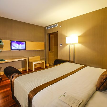 Dedeman Bostanci Istanbul Hotel y Centro de Convenciones Exterior foto Deluxe Room