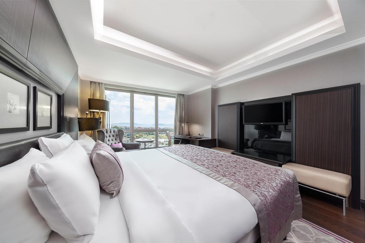 Dedeman Bostanci Istanbul Hotel y Centro de Convenciones Exterior foto Deluxe Suite